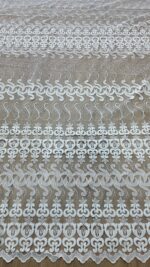 Material de Perdea Brodata Textura Groasa Crem - imagine 2