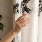 Perdea Alba din In cu Broderie Florala Neagra