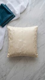 Fata de Perna Decorativa Crem,  (fara Umplutura) Dimensiune 40x40 cm