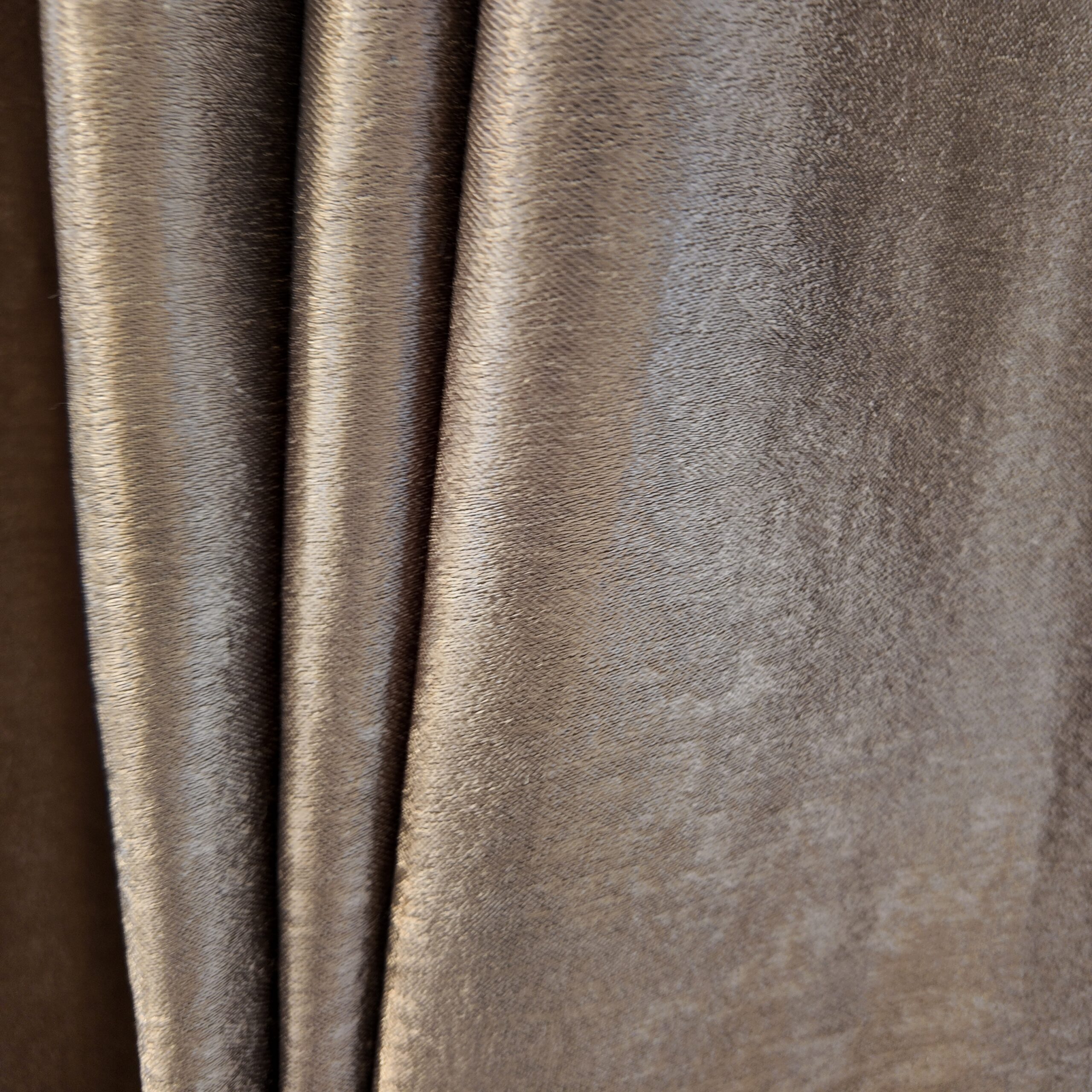 default Draperie Lucioasa Asia Uni Blackout 90% Maro - imagine 1